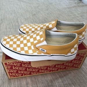 Yellow Vand Checkerboard